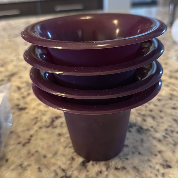 Epicure Bundle - Omelet Maker & Muffin Cups - Picture 3 of 3